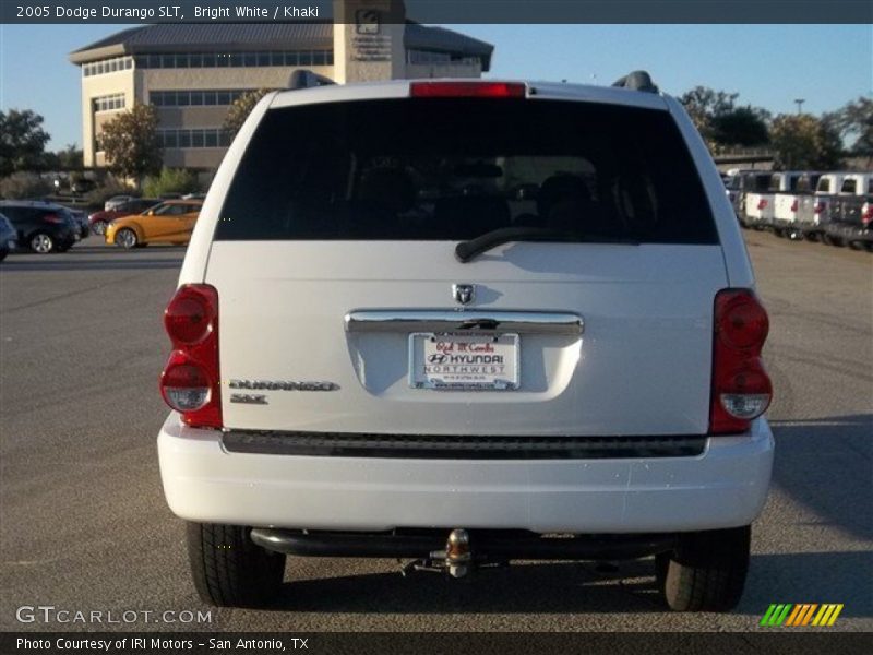 Bright White / Khaki 2005 Dodge Durango SLT