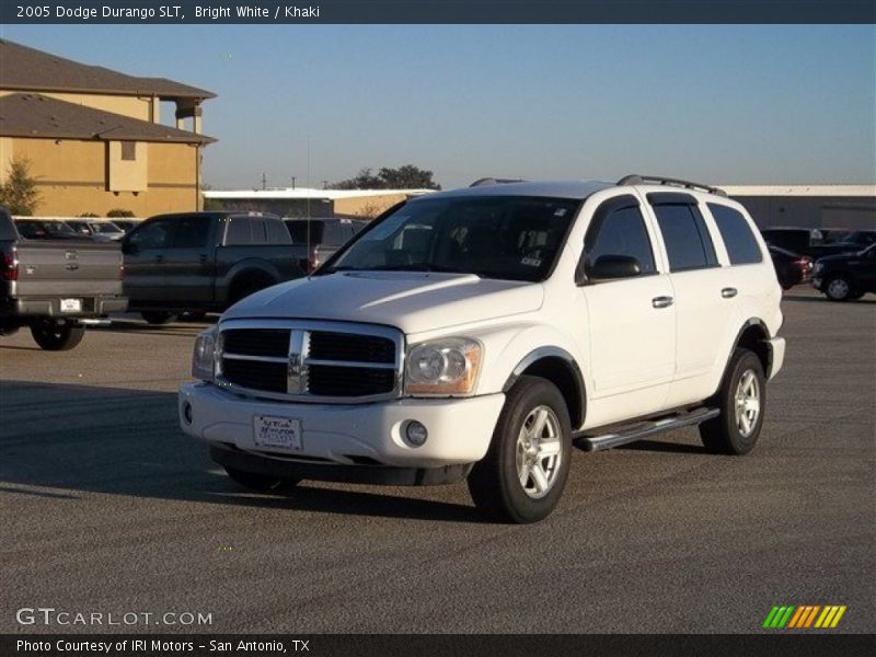 Bright White / Khaki 2005 Dodge Durango SLT
