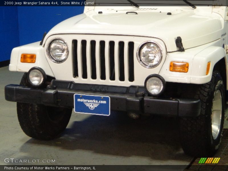 Stone White / Camel 2000 Jeep Wrangler Sahara 4x4