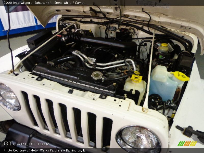 Stone White / Camel 2000 Jeep Wrangler Sahara 4x4