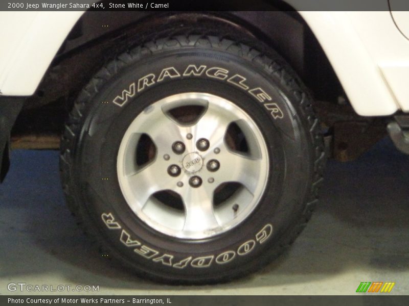 Stone White / Camel 2000 Jeep Wrangler Sahara 4x4