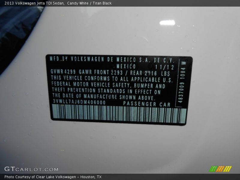 Candy White / Titan Black 2013 Volkswagen Jetta TDI Sedan