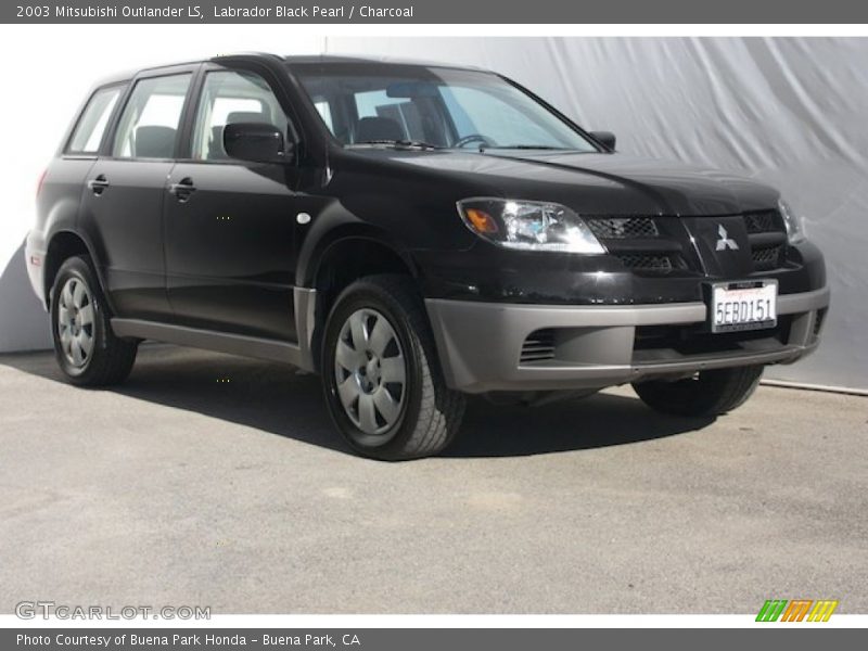 Labrador Black Pearl / Charcoal 2003 Mitsubishi Outlander LS