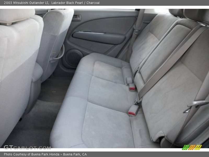 Labrador Black Pearl / Charcoal 2003 Mitsubishi Outlander LS