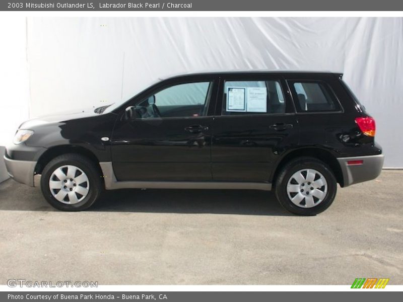 Labrador Black Pearl / Charcoal 2003 Mitsubishi Outlander LS