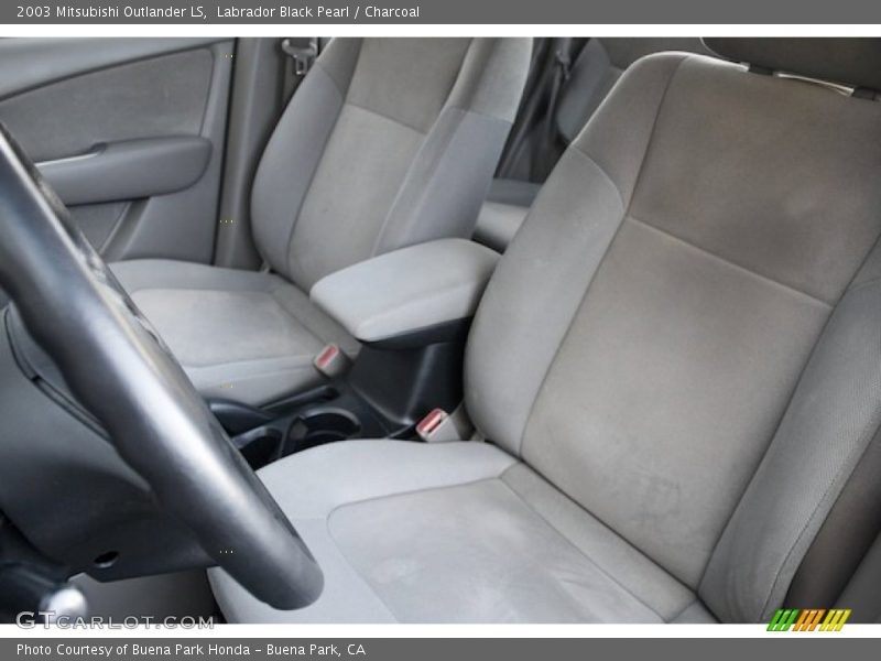 Labrador Black Pearl / Charcoal 2003 Mitsubishi Outlander LS