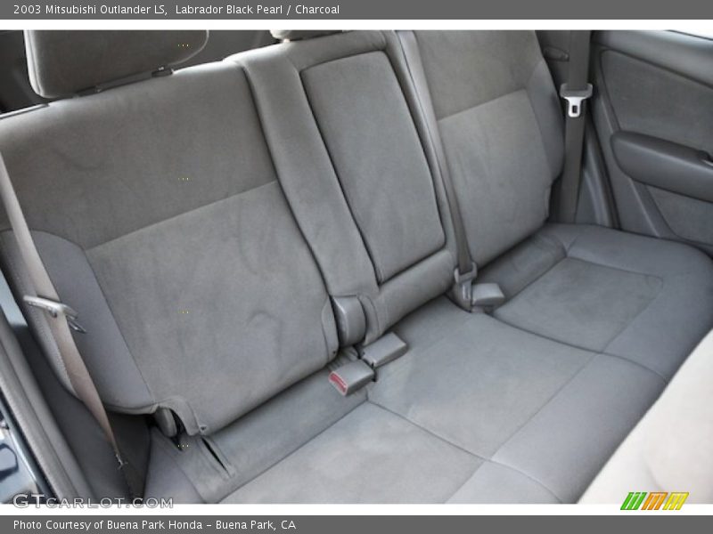 Labrador Black Pearl / Charcoal 2003 Mitsubishi Outlander LS