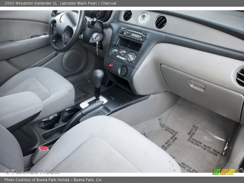 Labrador Black Pearl / Charcoal 2003 Mitsubishi Outlander LS