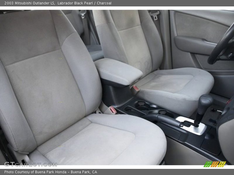 Labrador Black Pearl / Charcoal 2003 Mitsubishi Outlander LS