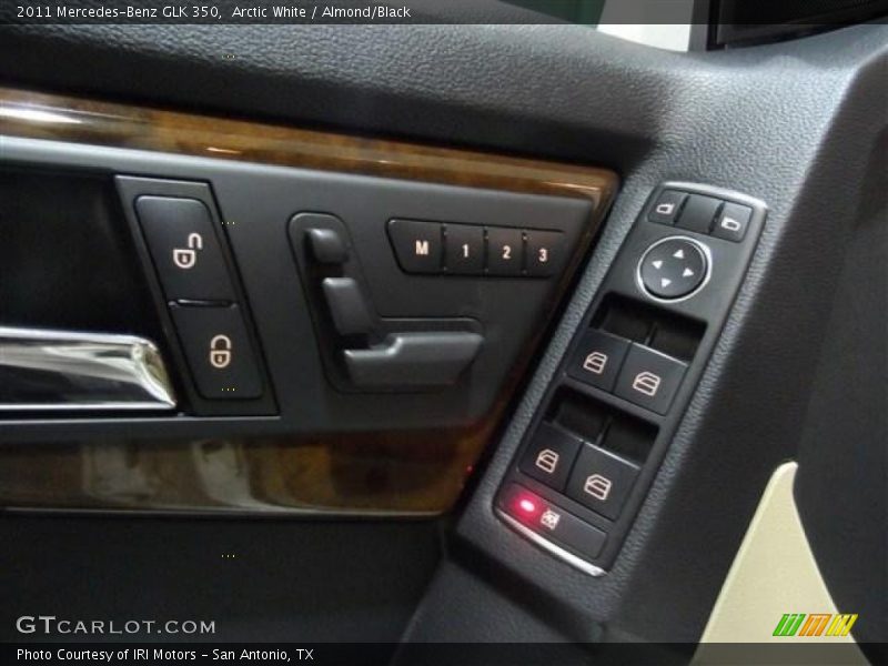 Arctic White / Almond/Black 2011 Mercedes-Benz GLK 350