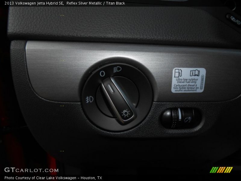 Reflex Silver Metallic / Titan Black 2013 Volkswagen Jetta Hybrid SE