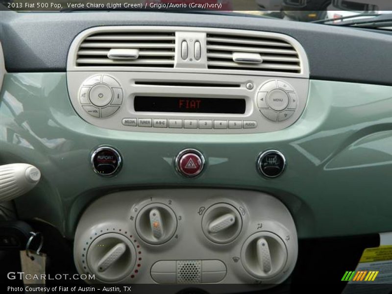 Verde Chiaro (Light Green) / Grigio/Avorio (Gray/Ivory) 2013 Fiat 500 Pop