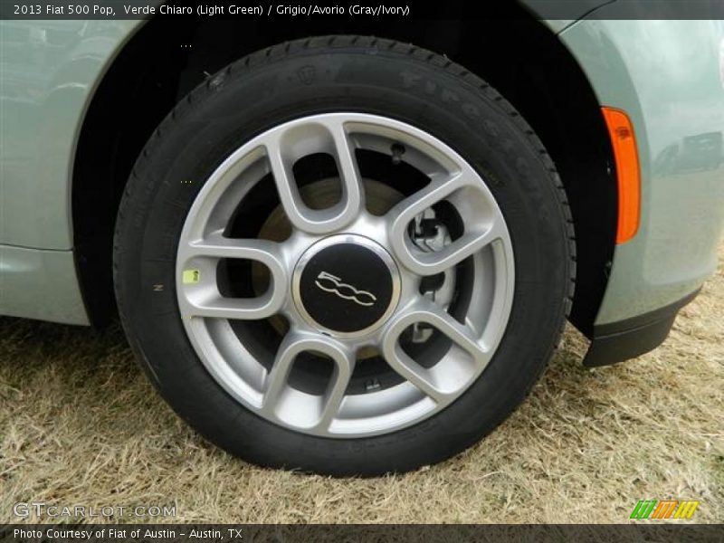 Verde Chiaro (Light Green) / Grigio/Avorio (Gray/Ivory) 2013 Fiat 500 Pop