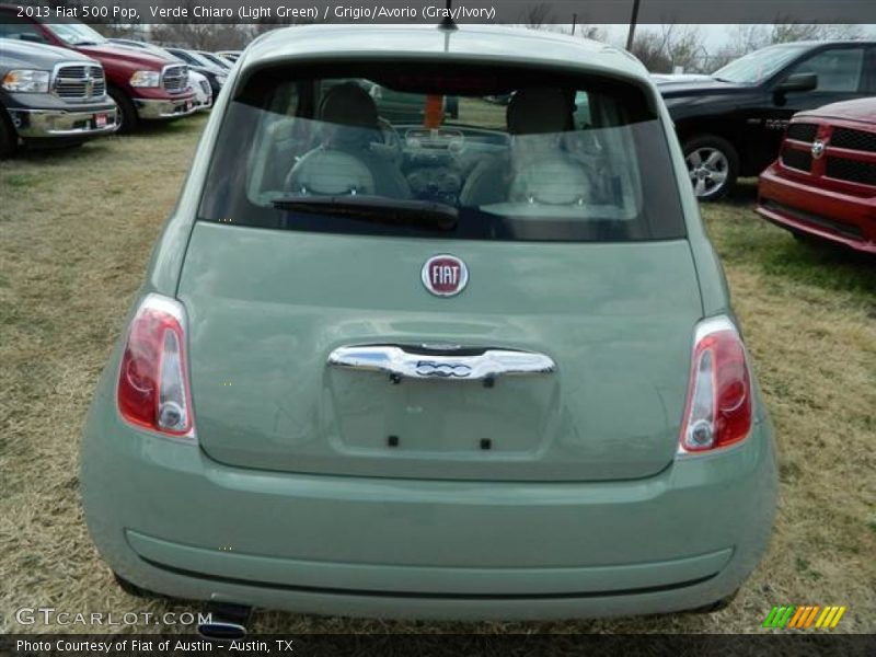 Verde Chiaro (Light Green) / Grigio/Avorio (Gray/Ivory) 2013 Fiat 500 Pop