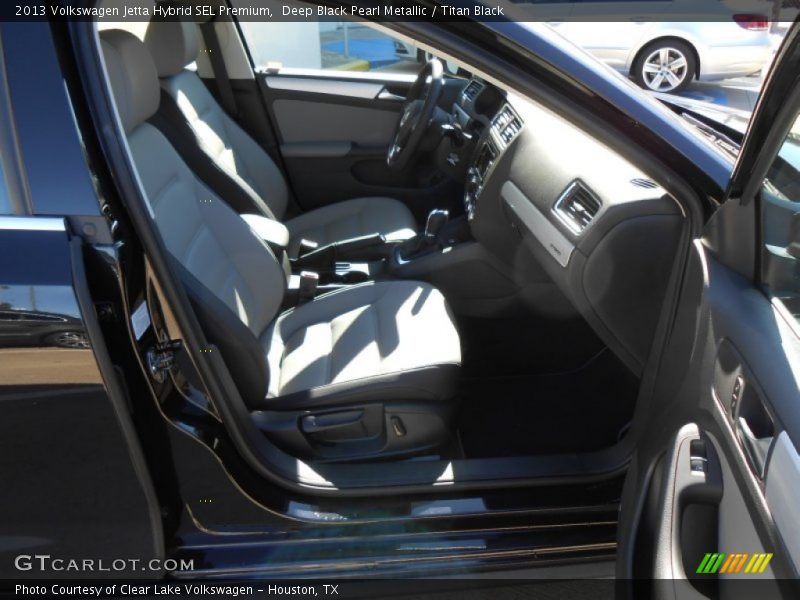 Deep Black Pearl Metallic / Titan Black 2013 Volkswagen Jetta Hybrid SEL Premium