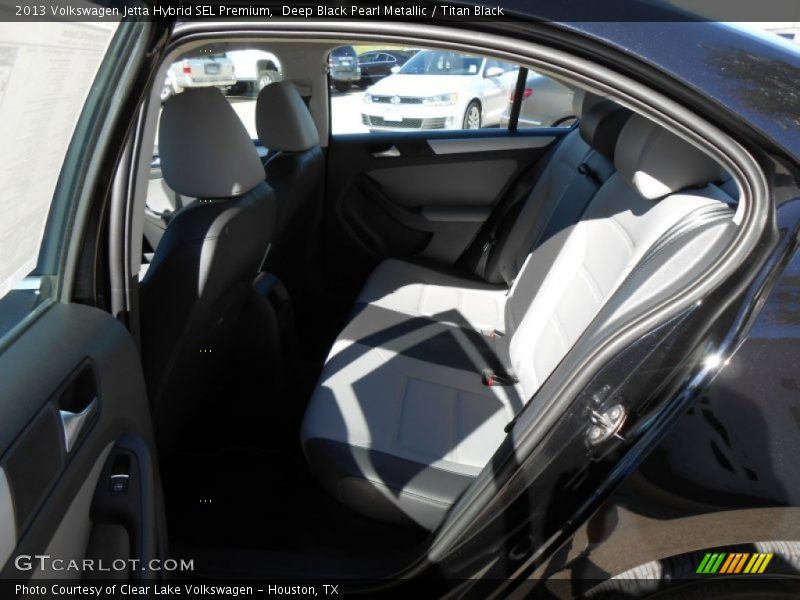 Deep Black Pearl Metallic / Titan Black 2013 Volkswagen Jetta Hybrid SEL Premium