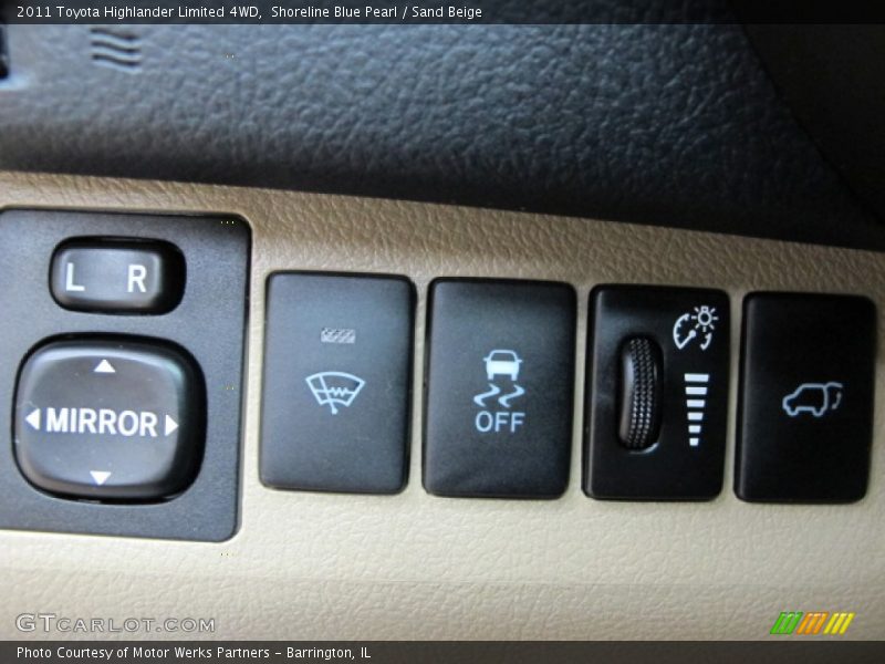 Shoreline Blue Pearl / Sand Beige 2011 Toyota Highlander Limited 4WD
