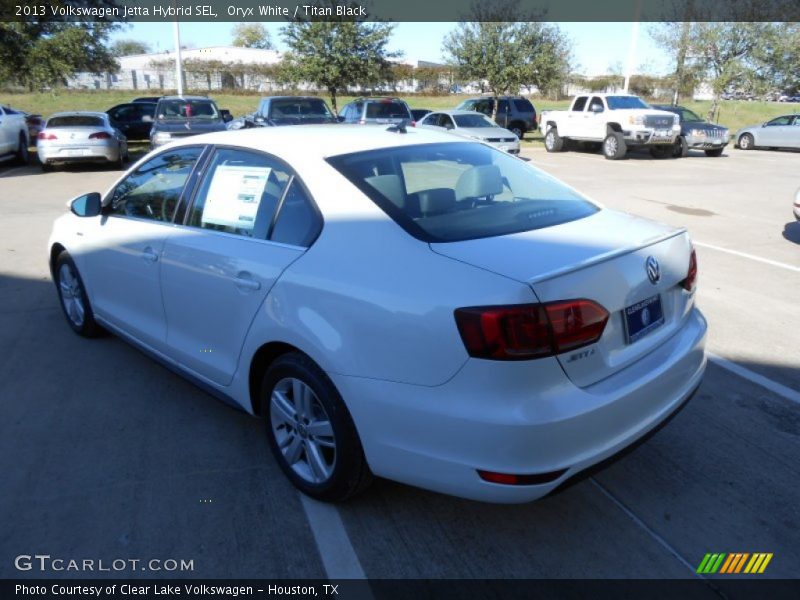 Oryx White / Titan Black 2013 Volkswagen Jetta Hybrid SEL