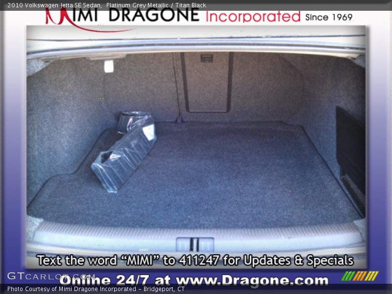 Platinum Grey Metallic / Titan Black 2010 Volkswagen Jetta SE Sedan