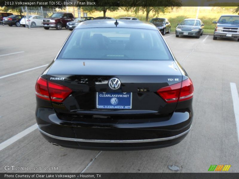 Black / Titan Black 2013 Volkswagen Passat TDI SE