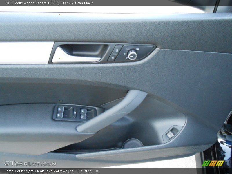 Black / Titan Black 2013 Volkswagen Passat TDI SE