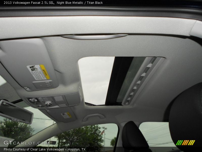 Night Blue Metallic / Titan Black 2013 Volkswagen Passat 2.5L SEL