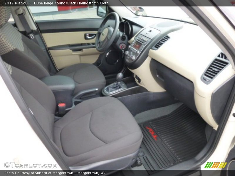  2012 Soul ! Sand/Black Houndstooth Cloth Interior