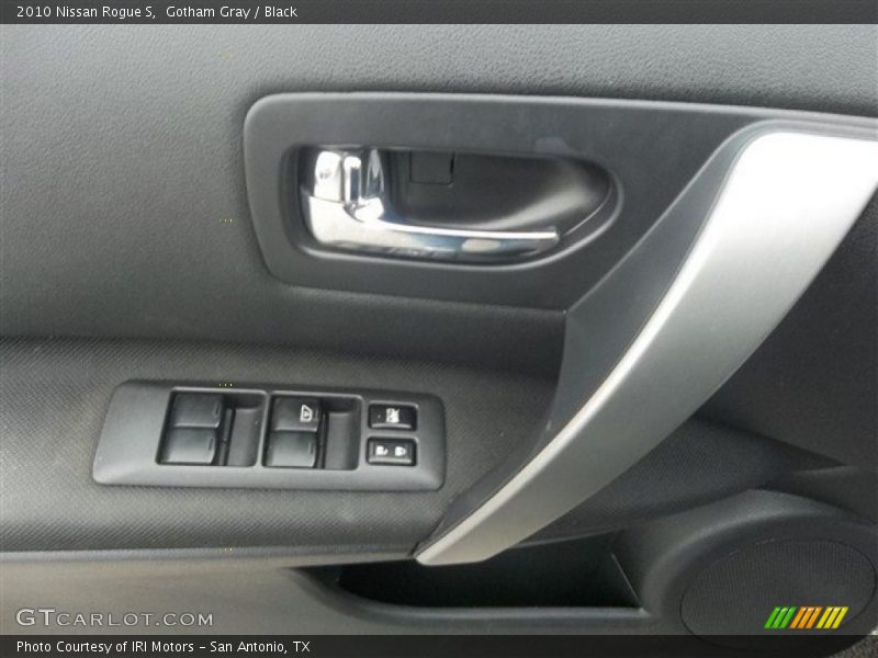 Gotham Gray / Black 2010 Nissan Rogue S