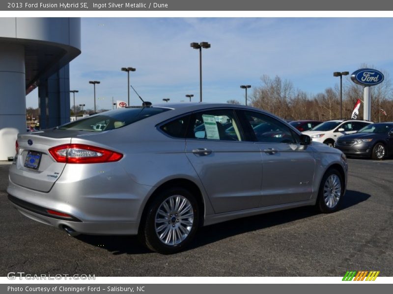 Ingot Silver Metallic / Dune 2013 Ford Fusion Hybrid SE