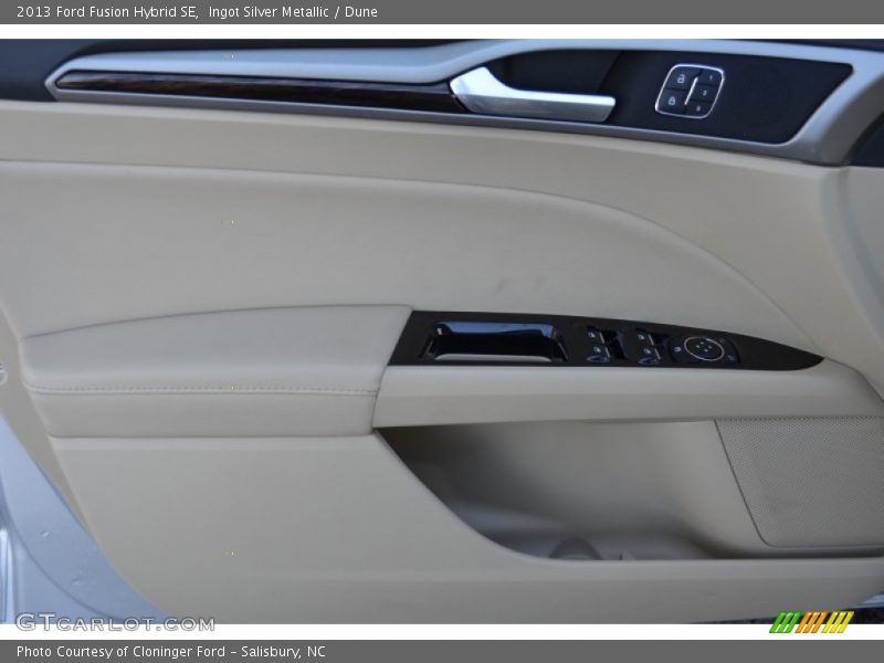 Ingot Silver Metallic / Dune 2013 Ford Fusion Hybrid SE
