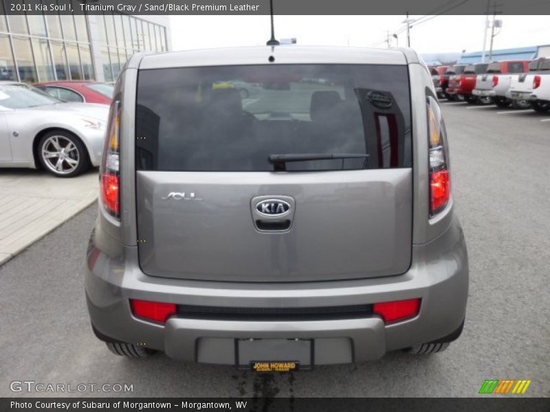 Titanium Gray / Sand/Black Premium Leather 2011 Kia Soul !