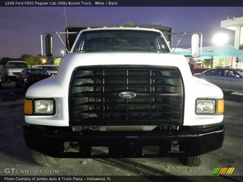 White / Black 1998 Ford F800 Regular Cab Utility Bucket Truck
