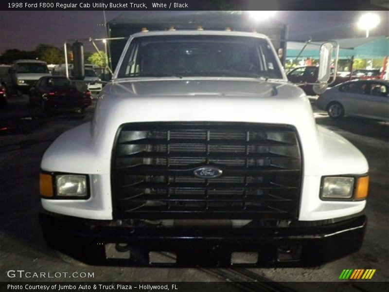 White / Black 1998 Ford F800 Regular Cab Utility Bucket Truck