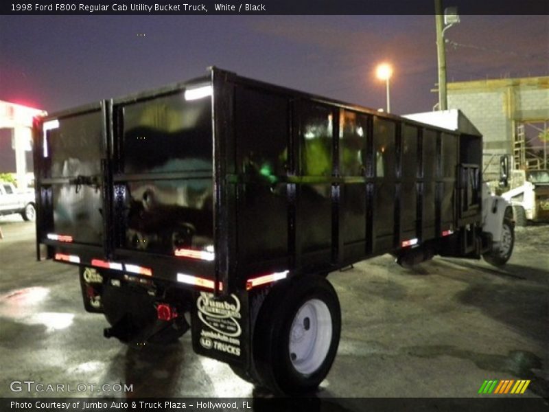 White / Black 1998 Ford F800 Regular Cab Utility Bucket Truck