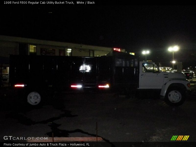 White / Black 1998 Ford F800 Regular Cab Utility Bucket Truck