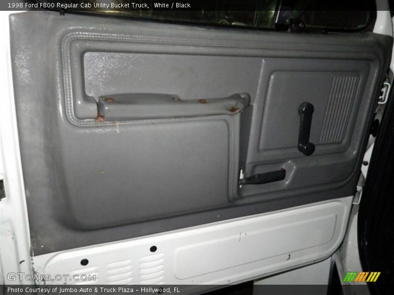 White / Black 1998 Ford F800 Regular Cab Utility Bucket Truck