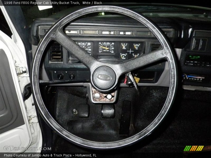 White / Black 1998 Ford F800 Regular Cab Utility Bucket Truck