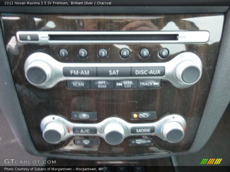 Controls of 2013 Maxima 3.5 SV Premium