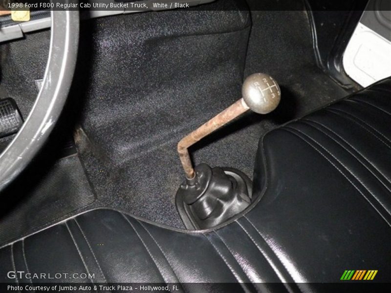 White / Black 1998 Ford F800 Regular Cab Utility Bucket Truck