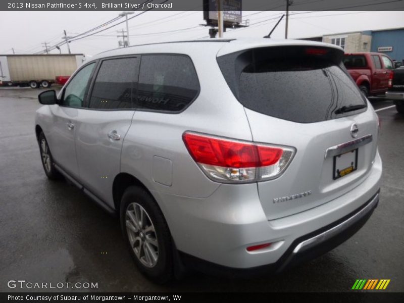 Brilliant Silver / Charcoal 2013 Nissan Pathfinder S 4x4