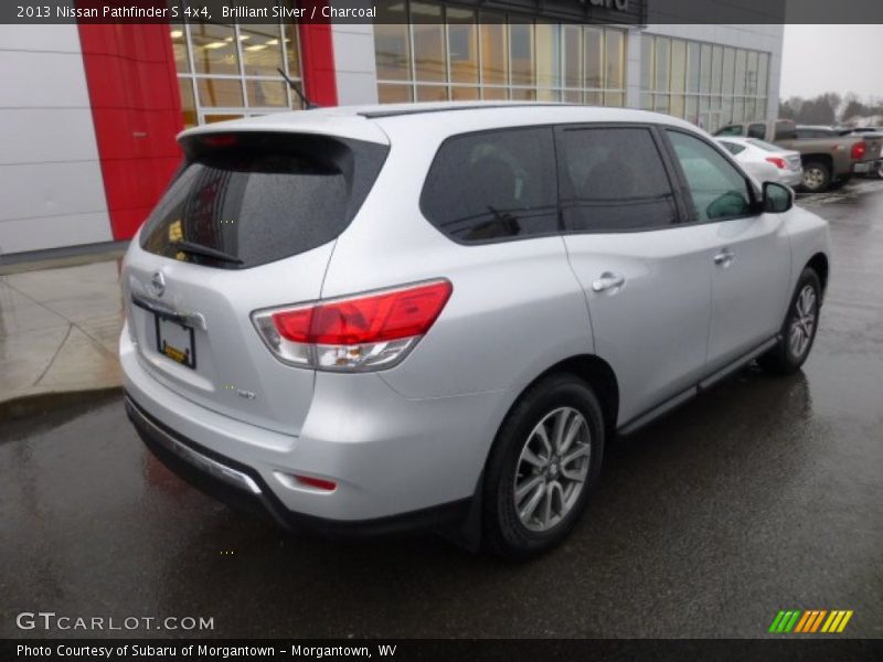 Brilliant Silver / Charcoal 2013 Nissan Pathfinder S 4x4