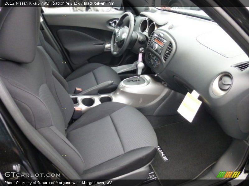  2013 Juke S AWD Black/Silver Trim Interior