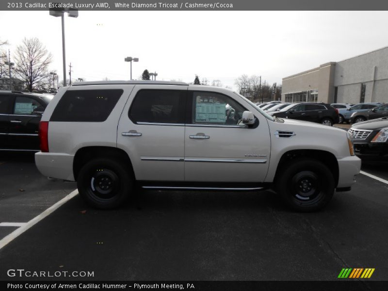 White Diamond Tricoat / Cashmere/Cocoa 2013 Cadillac Escalade Luxury AWD