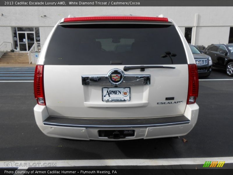 White Diamond Tricoat / Cashmere/Cocoa 2013 Cadillac Escalade Luxury AWD