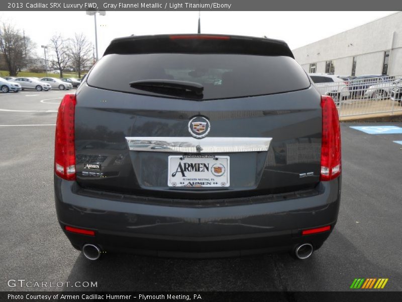 Gray Flannel Metallic / Light Titanium/Ebony 2013 Cadillac SRX Luxury FWD