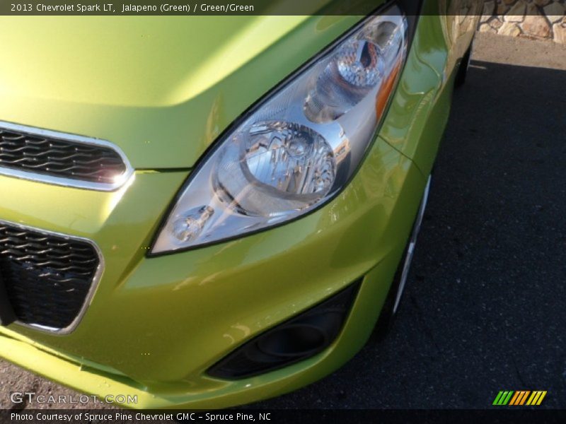 Jalapeno (Green) / Green/Green 2013 Chevrolet Spark LT