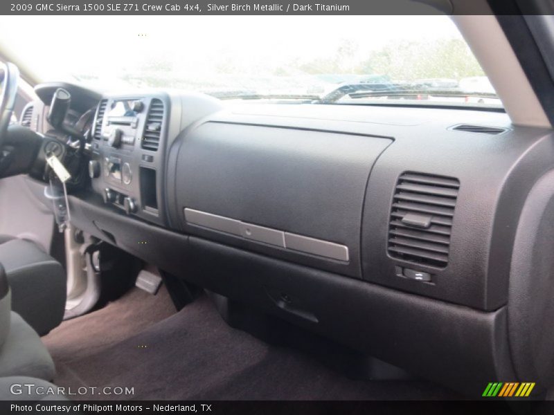 Silver Birch Metallic / Dark Titanium 2009 GMC Sierra 1500 SLE Z71 Crew Cab 4x4