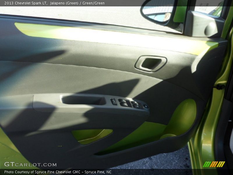 Jalapeno (Green) / Green/Green 2013 Chevrolet Spark LT