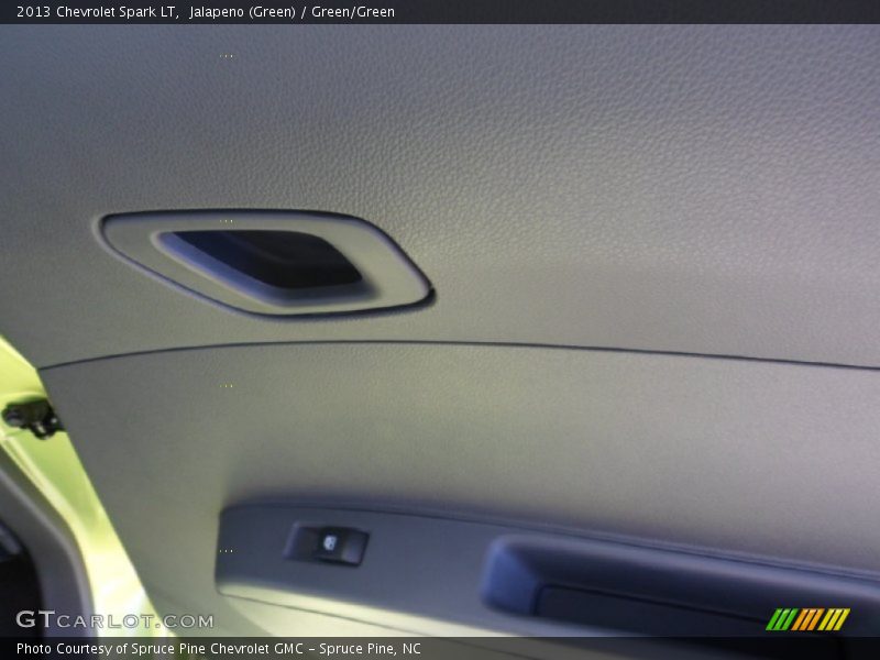 Jalapeno (Green) / Green/Green 2013 Chevrolet Spark LT