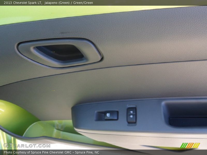 Jalapeno (Green) / Green/Green 2013 Chevrolet Spark LT